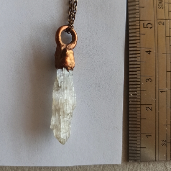 Copper and Quartz Crystal Necklace - Picture 2 of 5